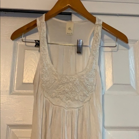 Ginger G white Flowy top with cinched bottom Small - Picture 6 of 8